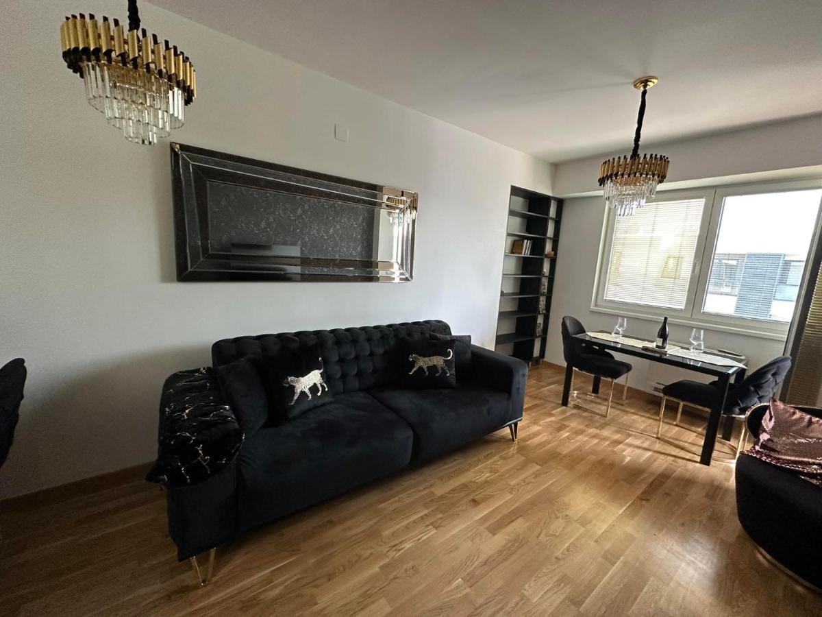 Apartament Royal Casa Skopje Zewnętrze zdjęcie